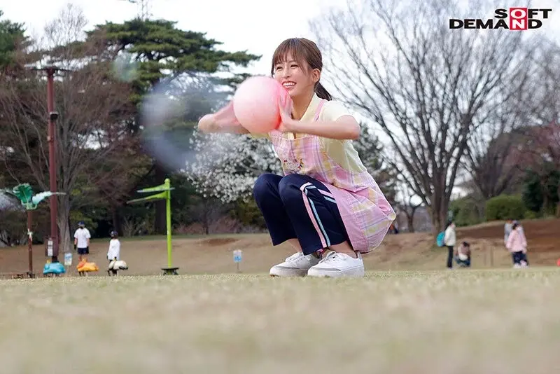 A promiscuous nursery teacher who came to AV on her sex friend's recommendation. First experience at age 20, followed by over 200 partners. Second-year childcare worker from Niiza, Saitama - Ms. Yukino Hime (alias, 22 years old) is actually super enthusiastic about making her AV debut between work shifts[Origin]