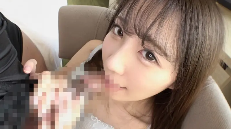 First Time Amateur - Fair-Skinned Slender Beauty - Submissive Service. A current law student makes her debut. This young lady who has a thing for older gentlemen melts her cute face with sensual caresses, taking in masculinity with her slender frame... Internet AV Application → AV Experience Filming 1698[Origin]