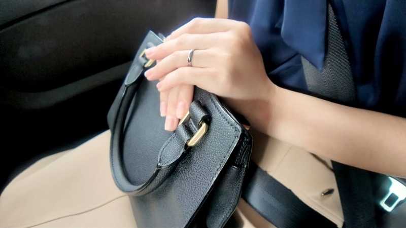 クラリネット奏者のフェラで見せた上品な手つきは一見の価値あり！セルフイラマをしてしまうほどの大のオチ●ポ好きは「入れてください！」と懇願したかと思えば、クラリネットの音色とは真反対な下品な声で喘いでしまう！！ 【初撮り】ネットでAV応募→AV体験撮影 2491