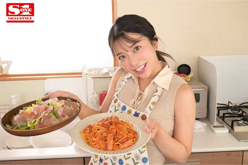 VRVR NO.1 STYLE Kawagoe Niko's Debut - With large sparkling dark eyes and a captivating clear gaze - Exclusively featuring her naturally charming intimate performances!