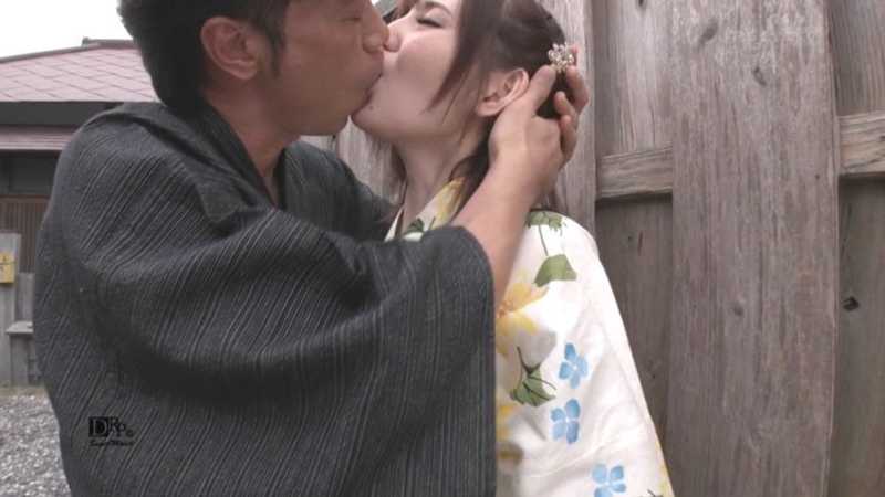 S Model 156 Trembling Outdoor Exposure Sex with Continuous Creampies: Yua Ariga[Origin]