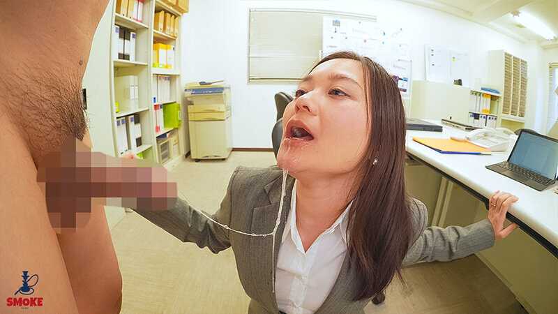 【喉ま○こセクハラ】 苦手な上司のギン勃ち巨根ち○ぽで何度も拡張イラマチオ射精されるデカ尻部下OL 雪奈真冬