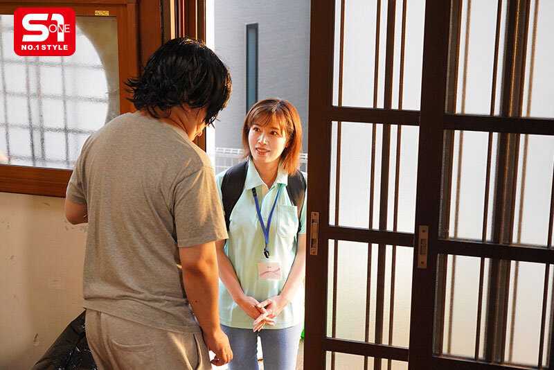 社会貢献したい介助員さん、引きこもり自立支援のため異常性欲者もオッパイで対処。 奥田咲