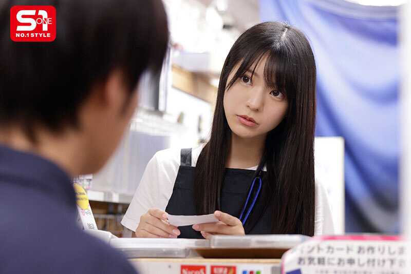 エロビ借りに行ったら、レジの女の子と人生変わるほど恋して、ヤりまくった。 浅野こころ