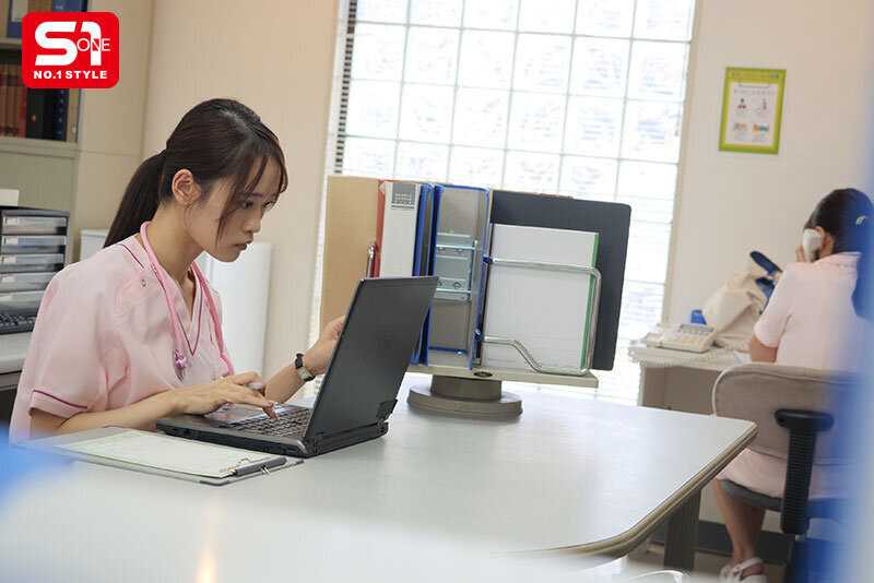 2度目のAV出演 鎧（ナース着）を脱いだ癒しの白衣の裸天使。 退職までの数日間で撮影密着 本格AV女優への成長記録3本番 桜みお