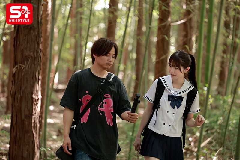 人気学生カップルインフルエンサーがSNSでバズりたくて迷い込んだ先は濃厚絶倫オヤジが住む淫欲まみれの変態村だった…。 白上咲花