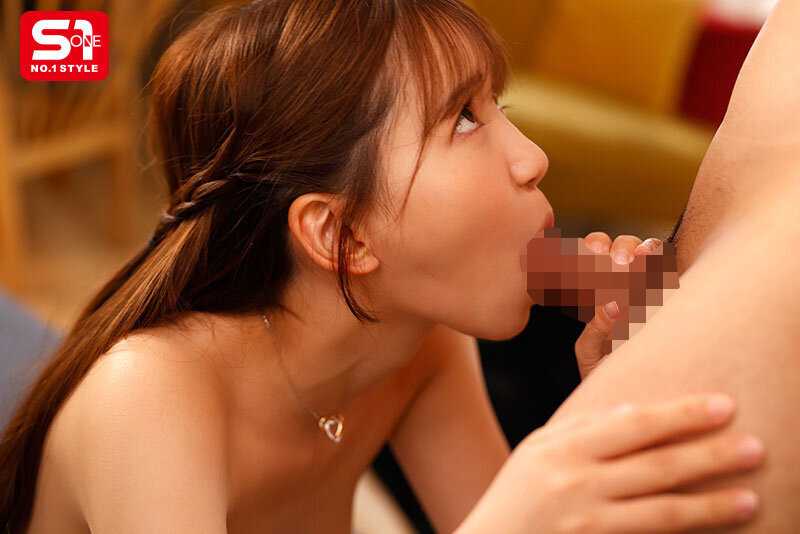 入籍直前の元セフレに3年ぶりに再会したら見た目はキュートに、性欲は更に強い女になっていたので…コンドーム使い果たして永遠SEXしまくった。 三田真鈴