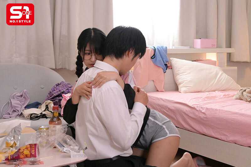 清楚系に見えてエロ妄想癖の文学女子と二人きりになったら…耳元でスッゴイ淫語囁かれながら強●勃起でヤラレちゃう。 浅野こころ