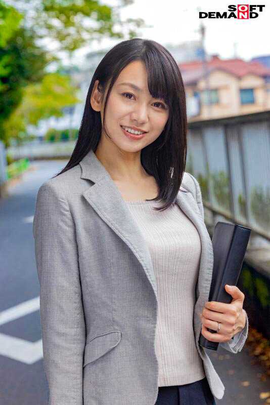 本物人妻13名の緊張と背徳感溢れる初セックスを合計13SEX収録 総集編2枚組10時間