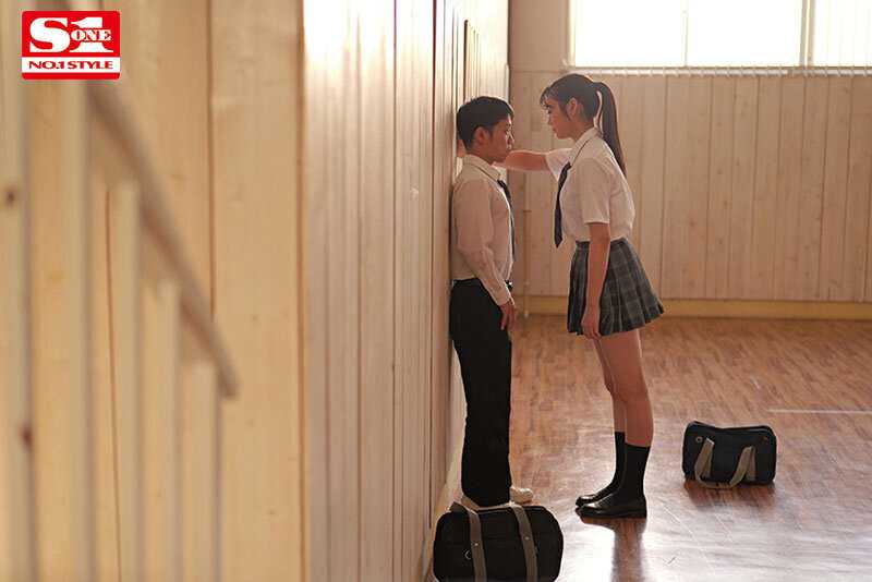 Mitsuha Asuka, a tall and gentle girlfriend, was seduced during sexual guidance from the swimming club advisor.[Origin]