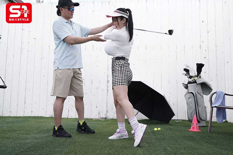 Unguarded Seduction - K-cup Athlete's Sweaty Flesh SEX! Surprising Breasts When Uniform Comes Off!! Kagura Momoka