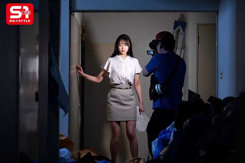 A beautiful female news reporter Mitsuha Ashita was kidnapped during her interview with a group of homeless people. She was taken to their foul-smelling sleeping quarters where the men, starved for female companionship, assaulted her repeatedly.[Origin]