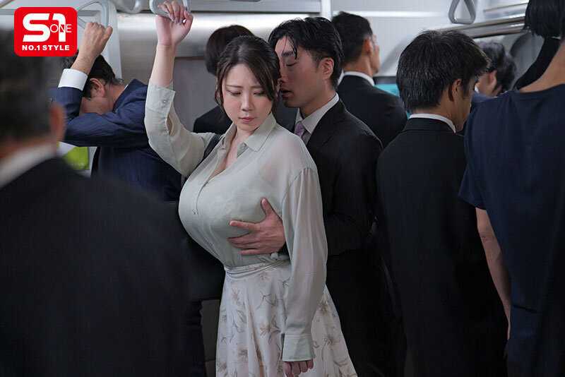 Crowded last train - A drunk and relaxed office lady - Accidentally touched K-cup - Could not hold back anymore and molested her... Unexpectedly became addicted to my technique. Minami Haru