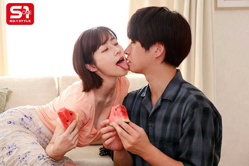 Ah ah slurp slurp ahhn The noisy nightly activities led me to become the sex partner of the lustful monster wife next door Okuda Saki[Origin]