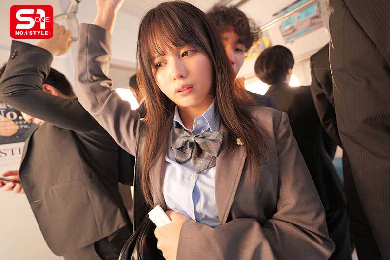 A high school girl with idol level beauty I couldnt resist harassing her and now shes addicted to my techniques more than her boyfriend Nagisa Airi[Origin]