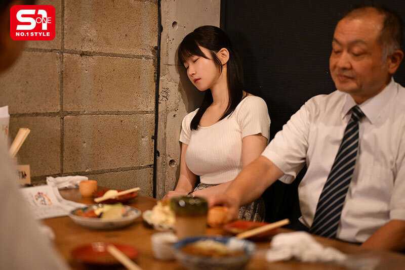 Business Trip Nightmare New Employee with Enchanting Hips Trapped in Shared Room with Hated Harassing Boss Unable to Refuse His Relentless Advances for Three Days of Confinement Shiori Yorimoto[Origin]