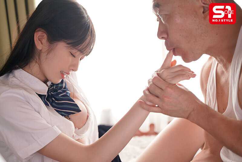 As a teenager who was left in the care of my uncle, I was being licked and penetrated while feeling disgusted. Shirogami Sakura