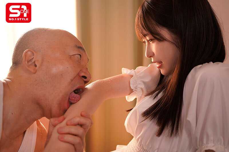 As a teenager who was left in the care of my uncle, I was being licked and penetrated while feeling disgusted. Shirogami Sakura