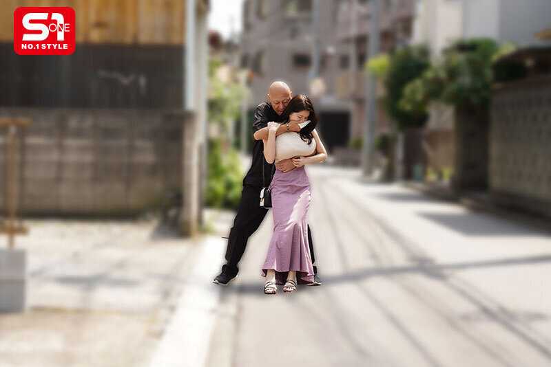 Even through her clothes, her K-cup breasts caught the eye of a force wizard, leading to her abduction and overdose on massive amounts of aphrodisiacs! Penis addiction trip mass orgy - Nagi Hikaru[Origin]