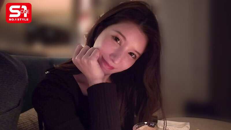 Actress Nagi Hikaru releases tension... A cheerful, friendly and sensual private mode Nagi Hikaru packed into an intimate one-on-one filming