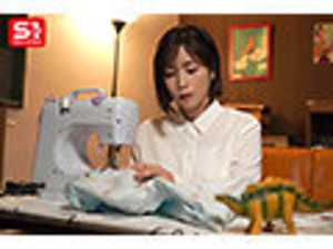 シンママは子供が寝た後のパパ活で媚薬使って現実逃避エクスタシー 奥田咲