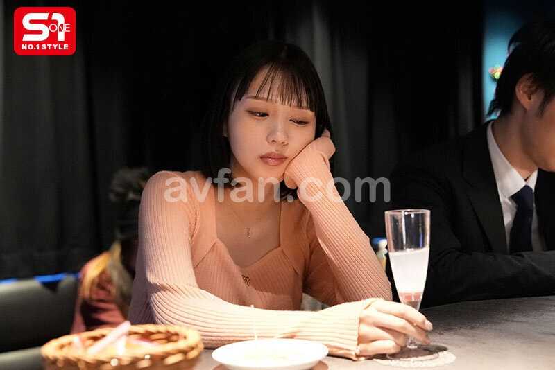 可愛くて一途な女子が彼氏に振られてヘコんでいる時が…実は大チャンス！？ お股がゆるくなってヤリ放題！ 合体フィーバー しかも久しぶり他人棒でイキまくりだったんです。 兒玉七海