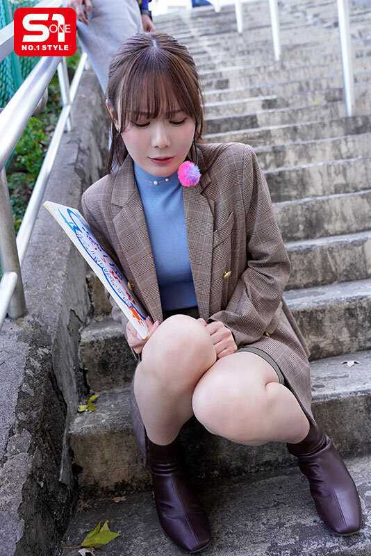 上には決して逆らえない新人女子アナ過激セクハラとお漏らしイカセに耐え続けた結果…とうとうチ●ポを欲しがり始める。 miru