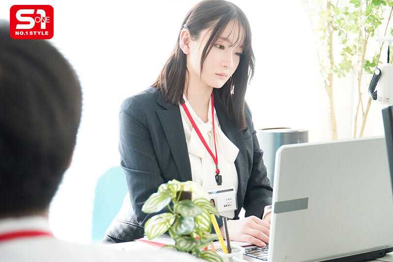 隠れ爆乳OLが今月のノルマ未達成のため本日より1週間全裸出社 私のカラダで皆様を全力ご奉仕・フォローさせていただきます。 鷲尾めい