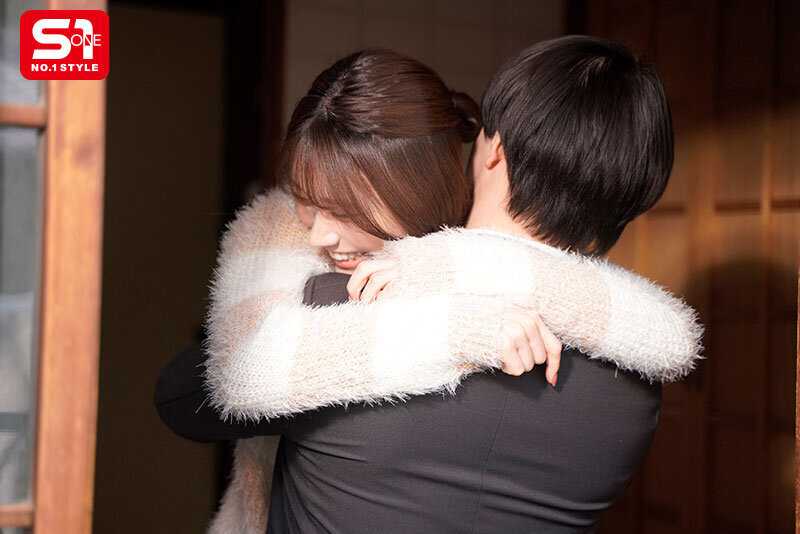 8月26日 花火大会の夜 ずっと両片想いだった僕らは結ばれ 十数年分の’好き’をぶつけ合うように身体を貪り合った 河北彩伽