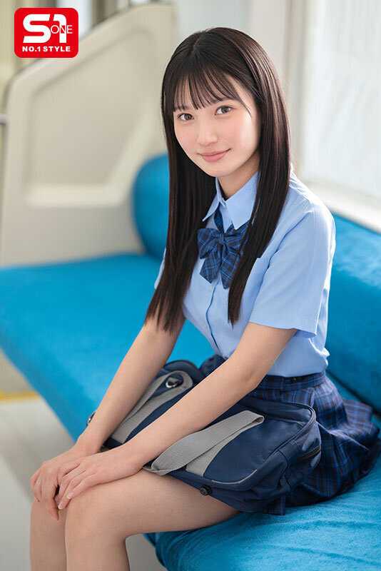 澄み切った透明感の清楚な純真少女をめっちゃくちゃに痴●したい！我慢できずこっそり痴●したら…まさかの俺の粘着テクの虜に。 榊原萌