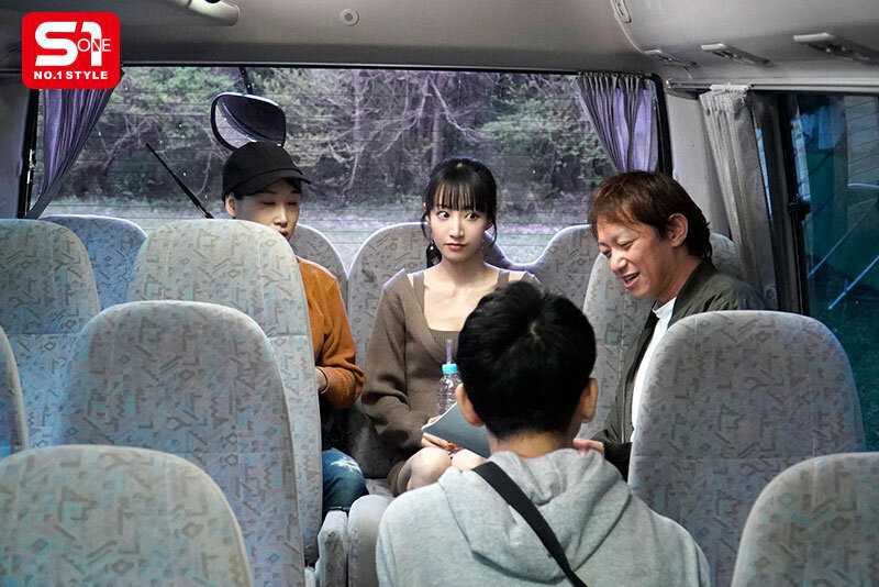 ロケバス車内で痴●されて…大御所タレントの不同意指マンに声を殺してイキ続けた地上波で絶対に売れたい元アイドル 石田佳蓮