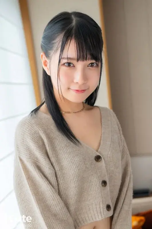 Black-haired Beautiful Girl Loves Adult Entertainment (Heart) - Moeka Marui (DOD)[Origin]