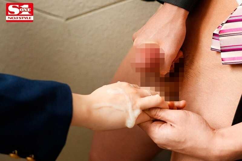 お小遣いのために嫌々だけどオヤジに春を売る女子●生 山崎水愛