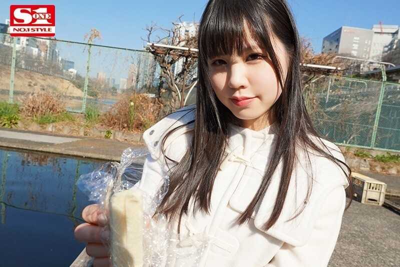 大嫌いな中年おじさんと楽しいフリしてハメまくりの実は嫌々温泉旅行 山崎水愛