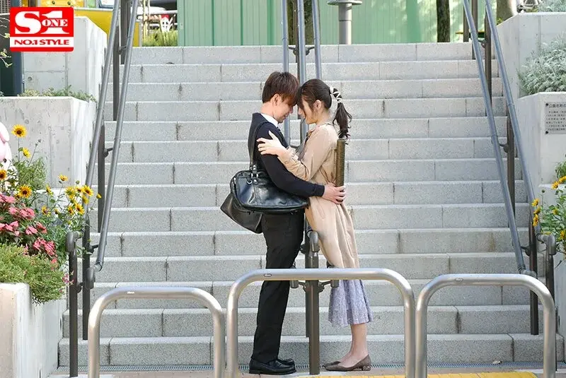 22-year-old Beautiful and Cute Private Tutor Ayaka Kawakita Who Drives Her Younger Student Wild