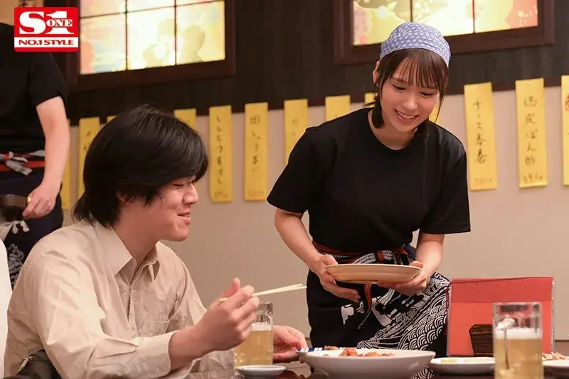 I Harbored Feelings for My Kind Store Manager at My Part-Time Job, So I Deliberately Missed the Last Train... A Sweet and Painful Hotel Room NTR Until Morning - Nanami Ogura[Origin]