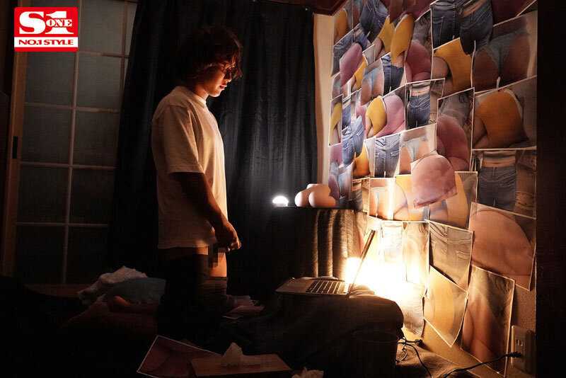 彼女の親友のその無自覚なスケベ尻がボクを暴走させたんだ… 尻辱バックで犯●て、そして明日も明後日もその肉尻を追い、ひたすら飽きるまで●す。 香澄りこ