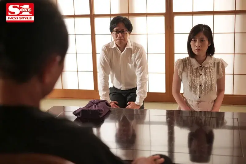 In exchange for her worthless husband's 80 million yen debt, she endures days of being violated by her father-in-law according to his desires - Saki Okuda[Origin]