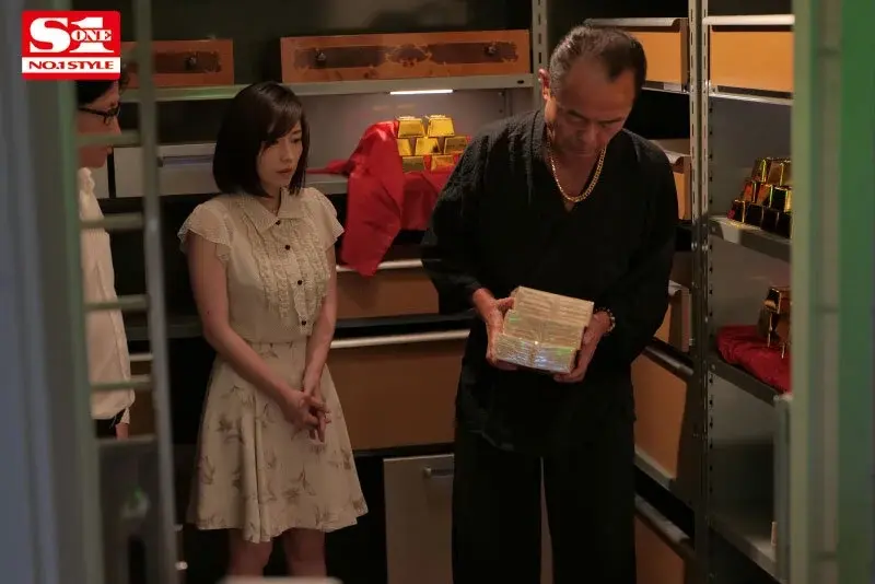 In exchange for her worthless husband's 80 million yen debt, she endures days of being violated by her father-in-law according to his desires - Saki Okuda[Origin]