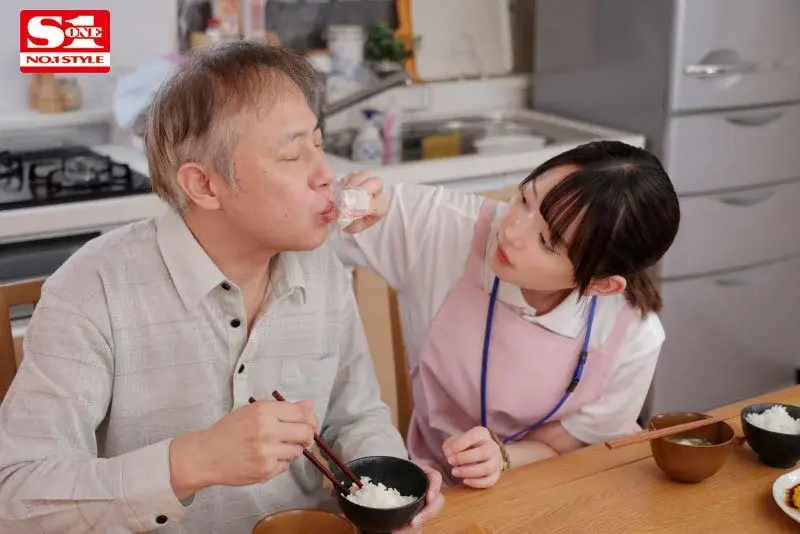 Baby-faced Care Worker Stranded by Direct Typhoon Hit - Age-Gap Sex with Elderly Man Leading to Multiple Orgasmic Pleasure Submission - Yura Kano[Origin]