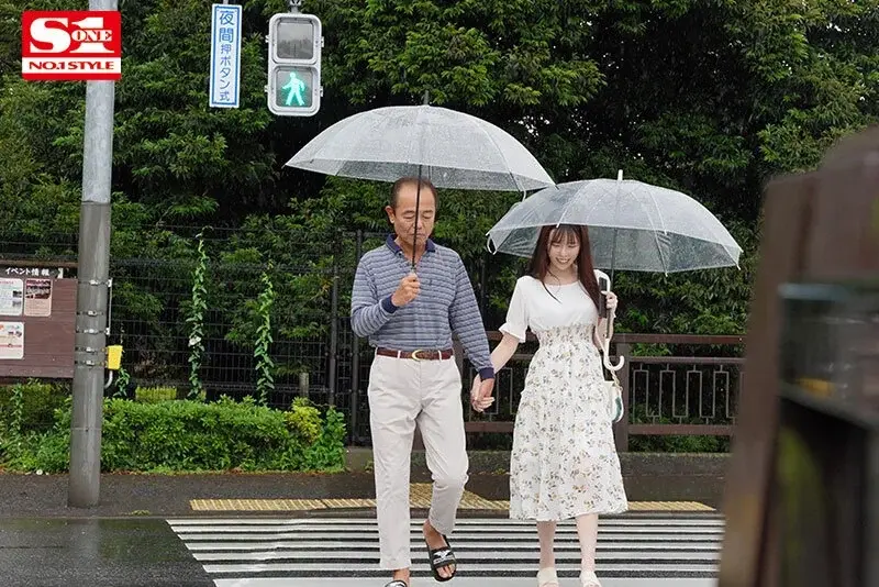 The Young Lady Who Loves Training More Than Anything in This World - Rei Kuroshima. Secret Sex with an Old Man She Met on a Dating App Behind Her Parents' Back[Origin]