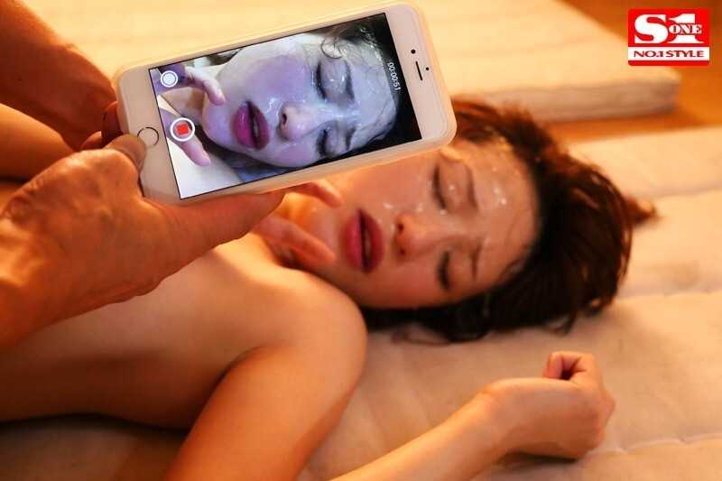 New Female Teacher Violated - I Was Assaulted by Students in Front of My Lover - Moe Amatsuka[Origin]