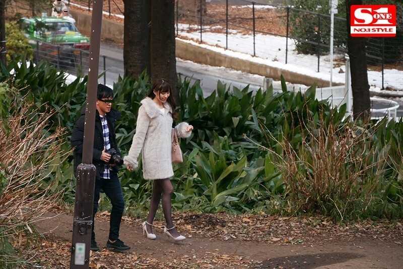 Hidden Camera Real Documentary! 66 Days of Close Surveillance - The Complete Story of How Arina Hashimoto Was Secretly Filmed in Private and Ended Up Having Relations with a Handsome Assistant Cameraman[Origin]