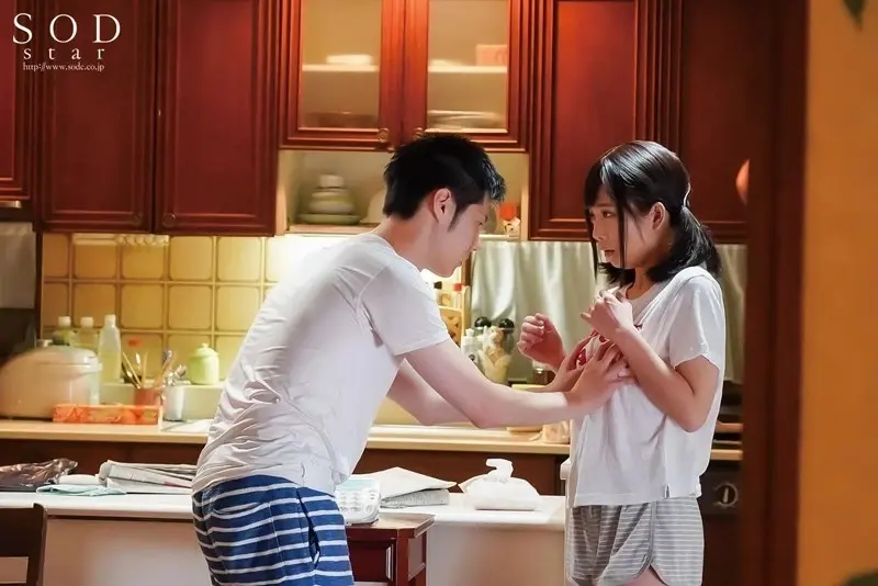 I have been sucking my sister's breasts for 10 years. - Mana Sakura[Origin]