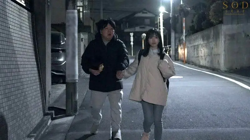 Hikikomori Home Visit Support - A kind helper who secretly provides intimate care with a smile, even cleaning up intimate areas, while visiting a hoarder house filled with used tissues. Featuring Yotsuha Kominato