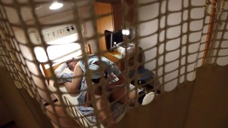 Secret Investigation: The Truth Behind Those Nightly Moans in the Hospital Ward! Exclusive Coverage of the Talked-About Beautiful Nurse - The Hidden Nymphomaniac Nurse Riko Hoshino Who Pleasures Hospitalized Patients with Her Smiling Cowgirl Position and Saliva-Rich Oral Service