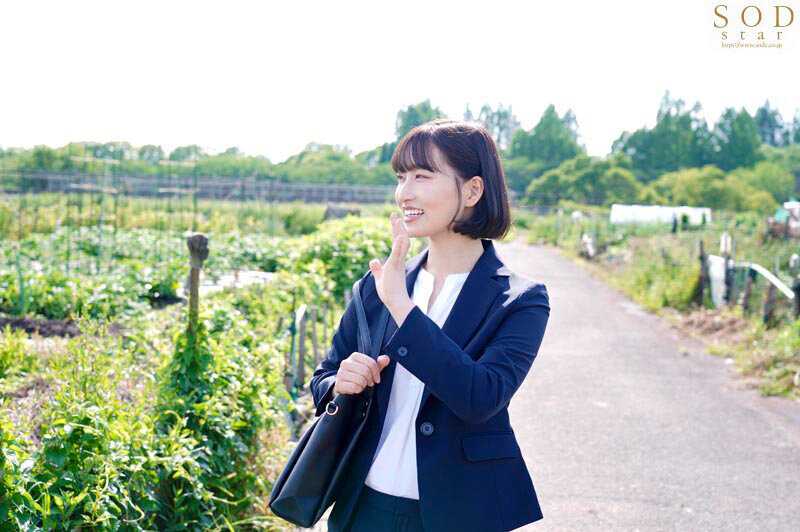 Miss A (23), a pure and serious rookie teacher dispatched to the countryside, cannot refuse to handle the sexual desires of the local mischievous kids! By Ayase Ten[Origin]