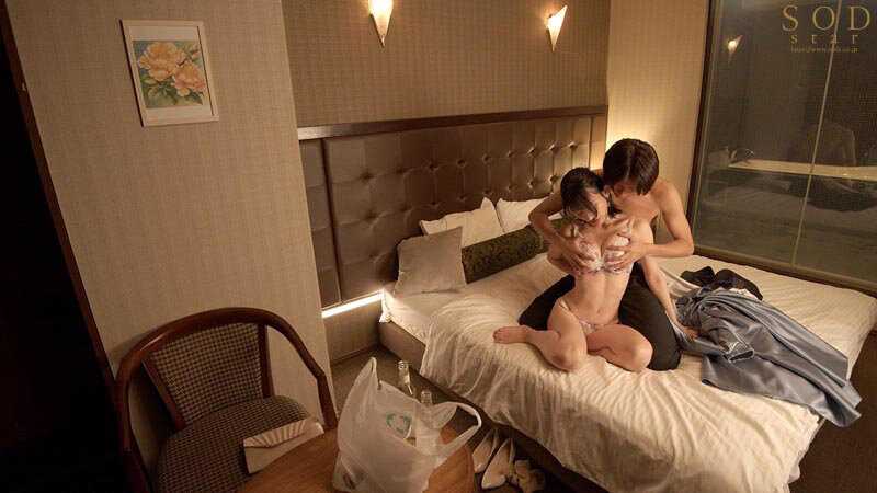 On the night when we climbed the adult stairs with coming-of-age magic. We, formerly introverted, slipped away from the class reunion and had sex repeatedly until morning. Miyajima Mei[Origin]