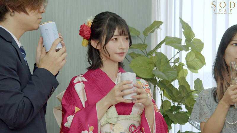 On the night when we climbed the adult stairs with coming-of-age magic. We, formerly introverted, slipped away from the class reunion and had sex repeatedly until morning. Miyajima Mei[Origin]