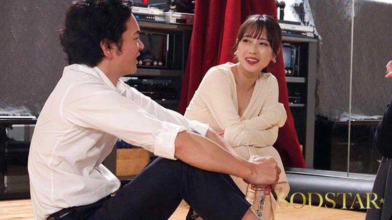 Social dance instructor has an affair with a married middle-aged salaryman student[Origin]